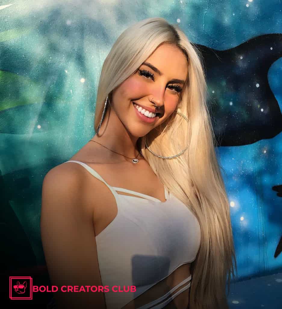 Gabriela Busnello Creators Brazil Influencer Marketing Agency South America Brazil