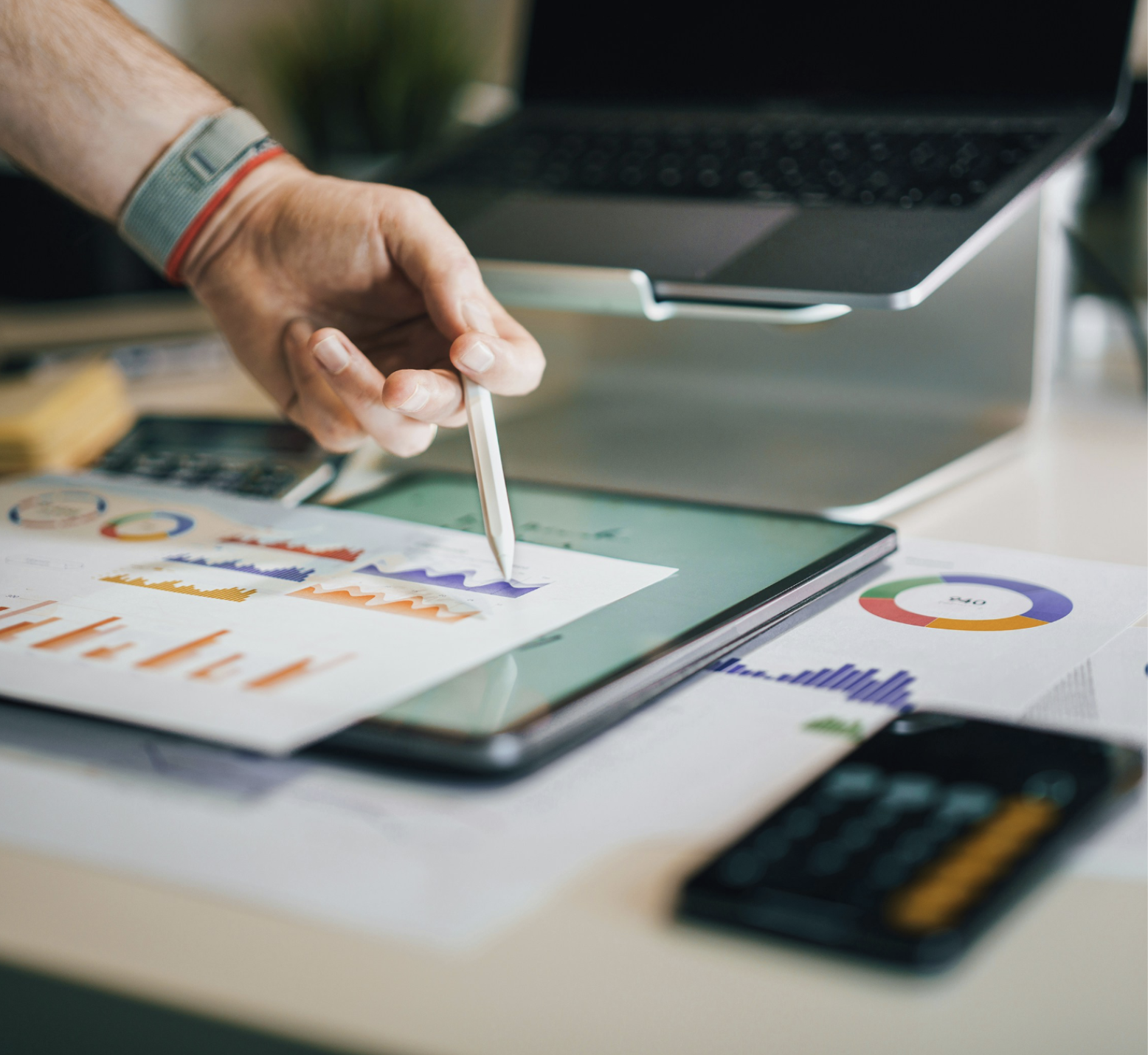 Real-Time ROI & Analytics